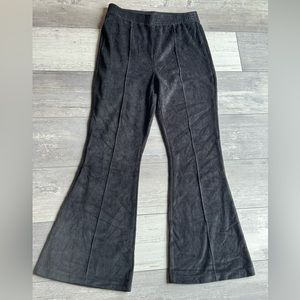 Aerie NWT corduroy flare pull on black size medium